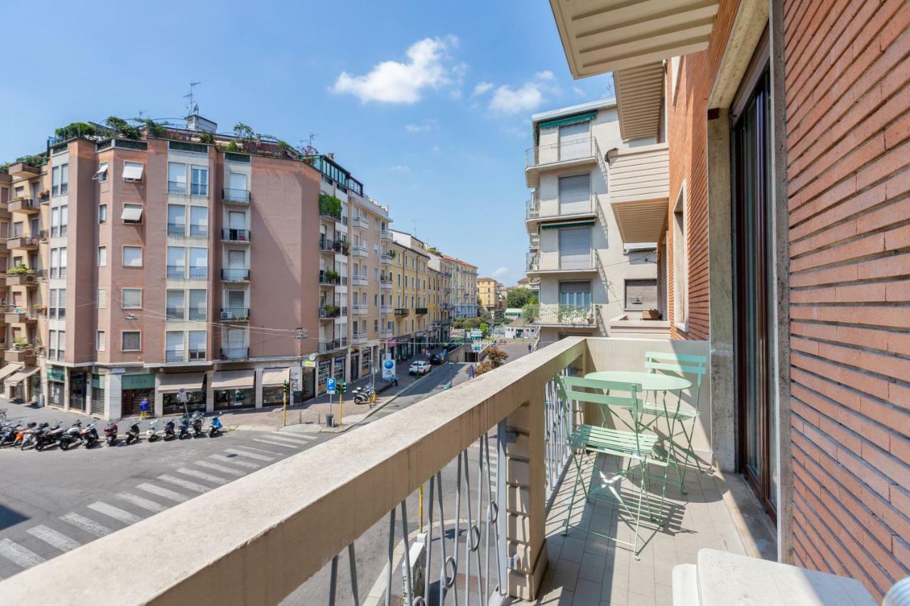 Sempione Balcony Flat Hotell Milano Exteriör bild